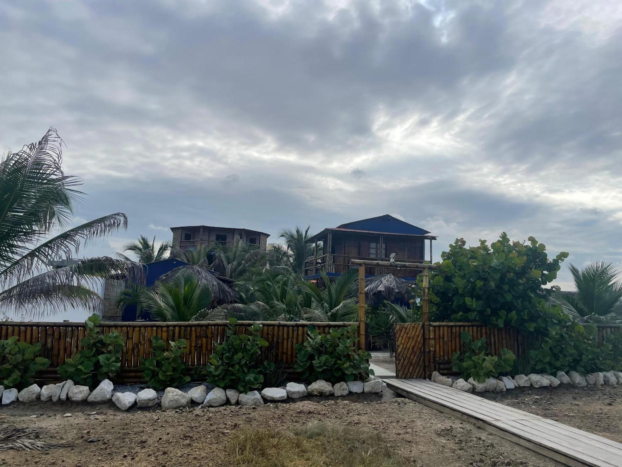 Un Dia Boutique Resort Playas Esterno foto