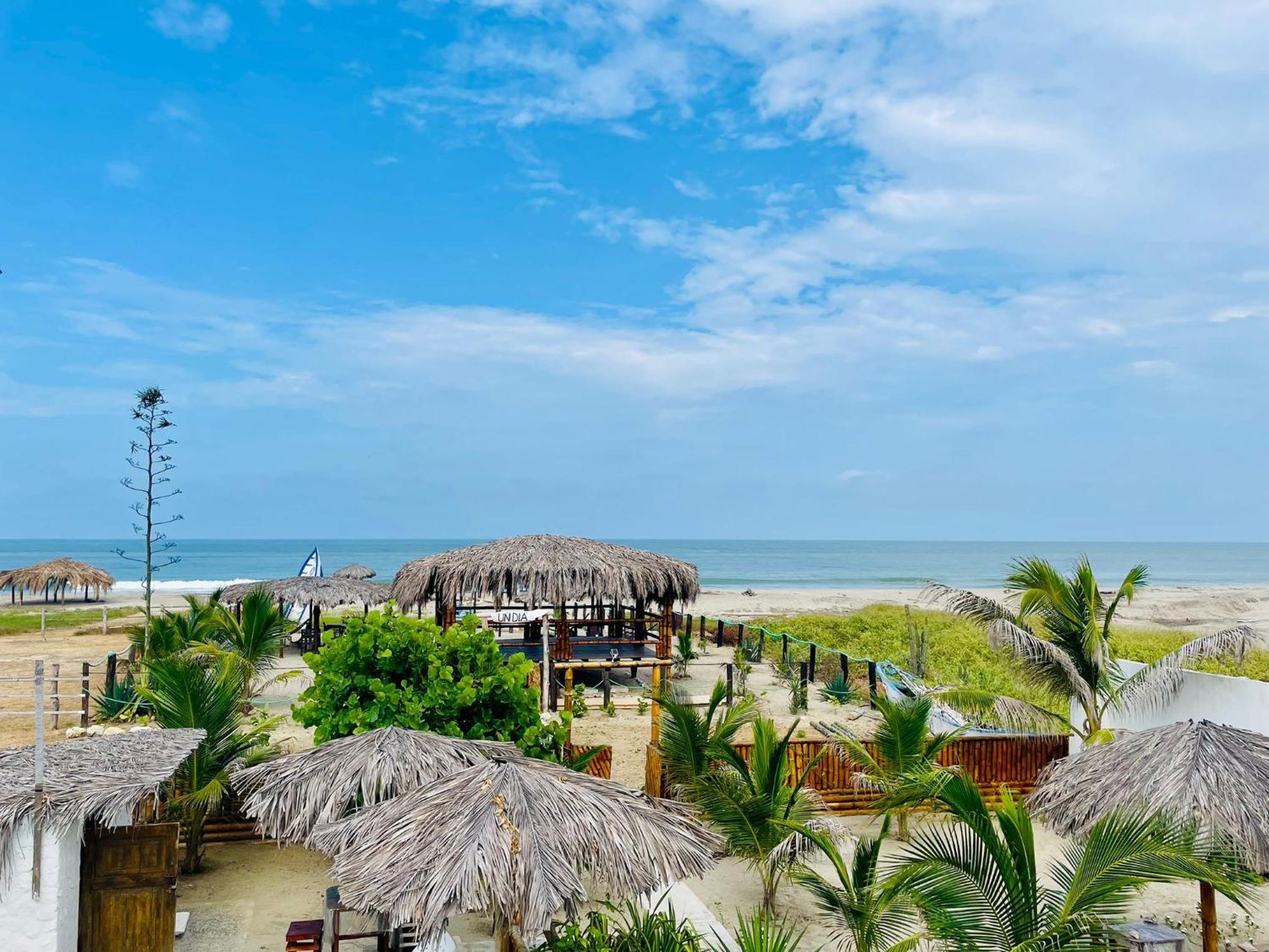 Un Dia Boutique Resort Playas Esterno foto