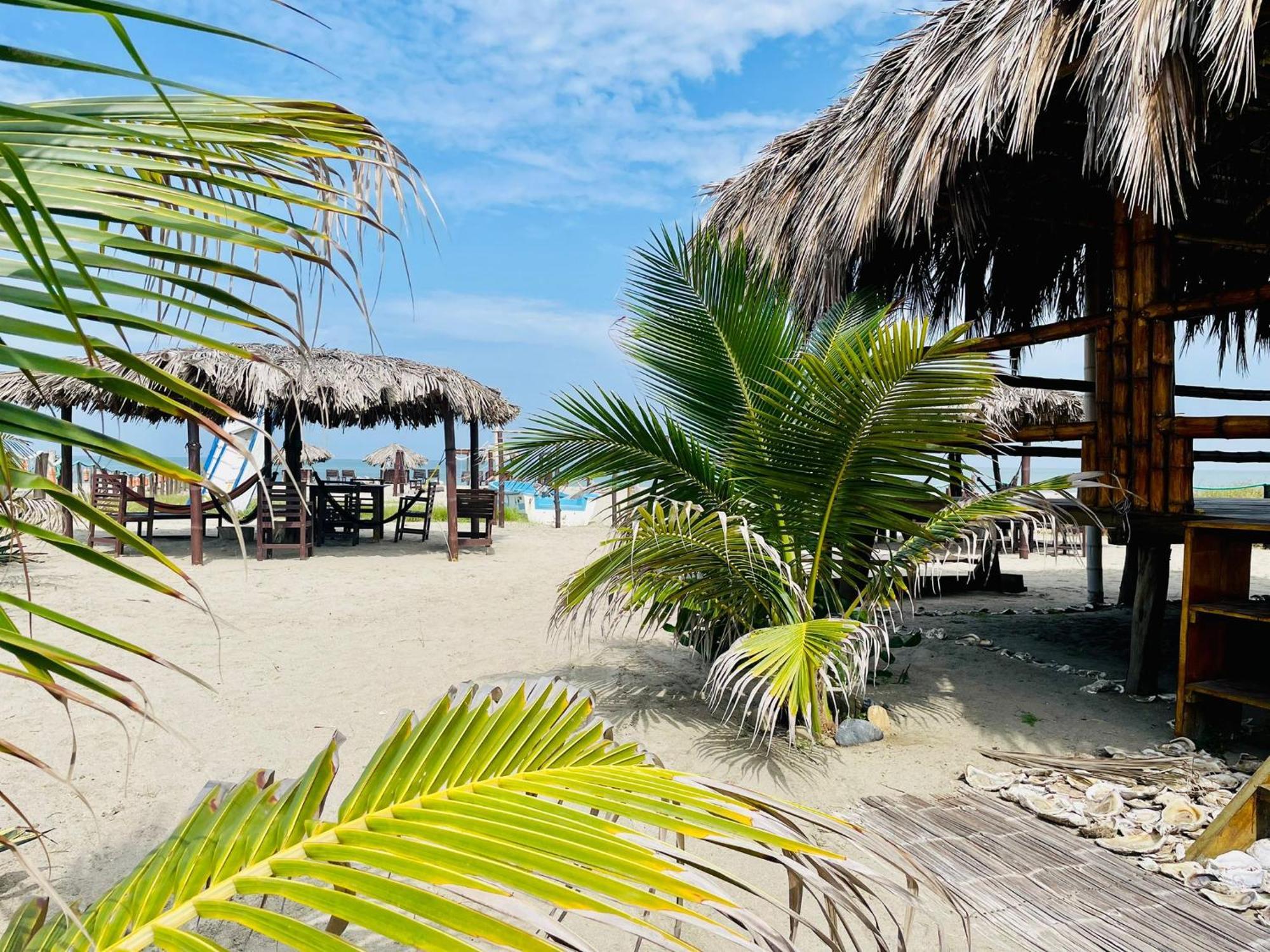 Un Dia Boutique Resort Playas Esterno foto